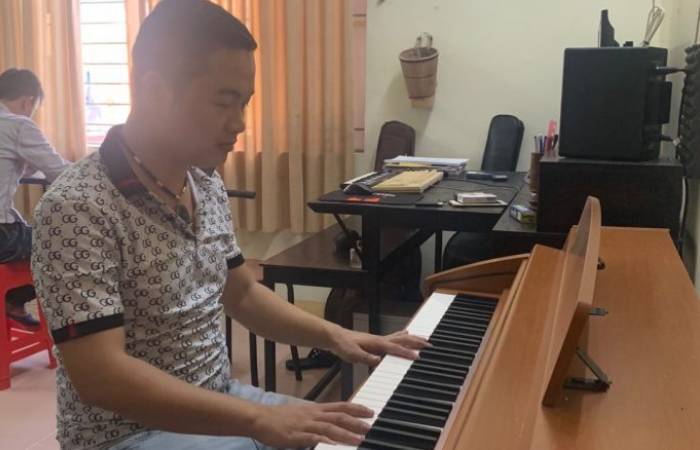 “Unhappy Party: Nguyen Si Kha • Bells of Gal” An Emotional Rollercoaster
